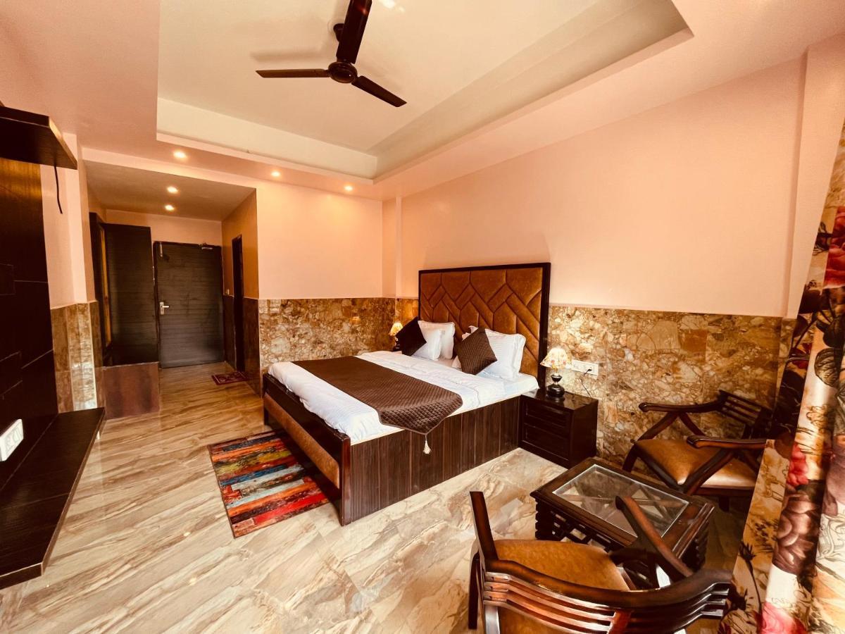 River Grand, Mussoorie Eksteriør billede